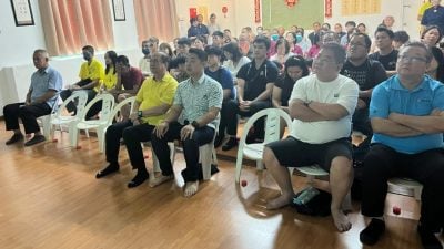 慈济岁末祝福感恩会 派福慧红包传递祝福