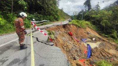 连日雨道路坍塌 民都鲁布拉甲路辟临时通道