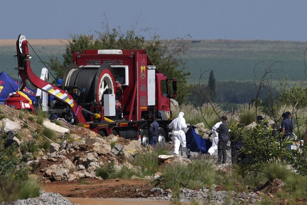 南非矿工困非法矿井2个月 至少36人死亡82人获救  仍有数百人被困