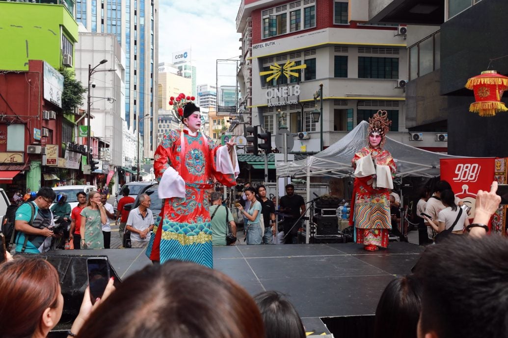 大都会封面/茨厂街年味节