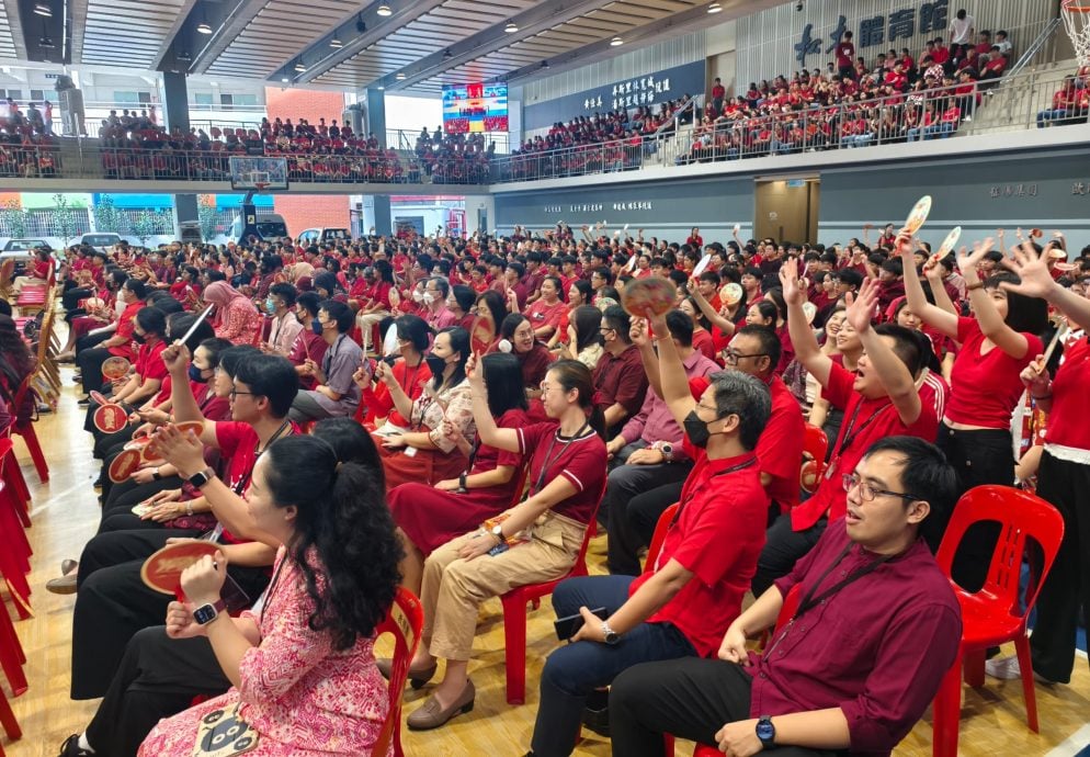 大都会/巴生滨华中学迎春活动