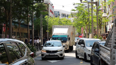 “噬人洞”填平开放通车 印度清真寺路 初见人气