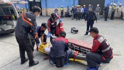 工人舱底施工 遭缆绳重击惨死