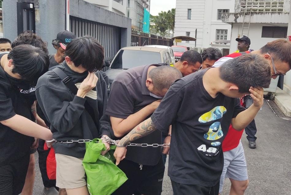 已签发 柔： 视频 | 7人涉投资诈骗案被控，6成年男子认罪，一少年不认罪