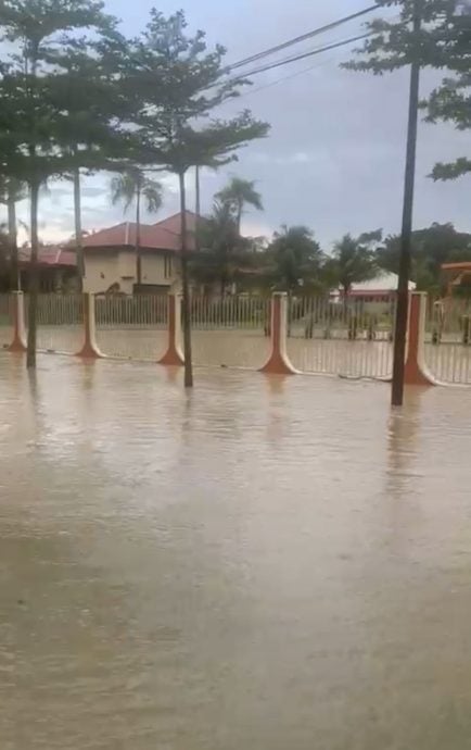 怡今午雷雨 数区积水