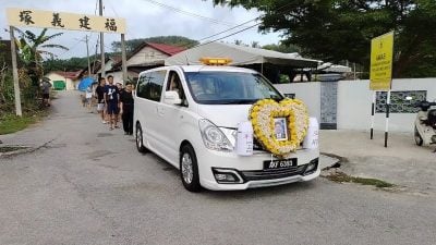 沙叻北兄杀弟命案︱子女哭成泪人 死者巫国荣出殡