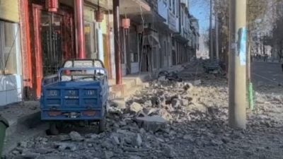 中国西藏日喀则6.8级地震   不少房屋倒塌9人遇难