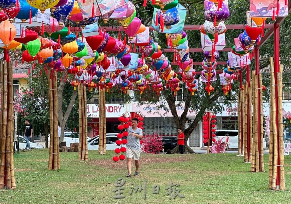 （古城第三版主文）甲岭花园摄怀旧年景布置 工作进展达90%