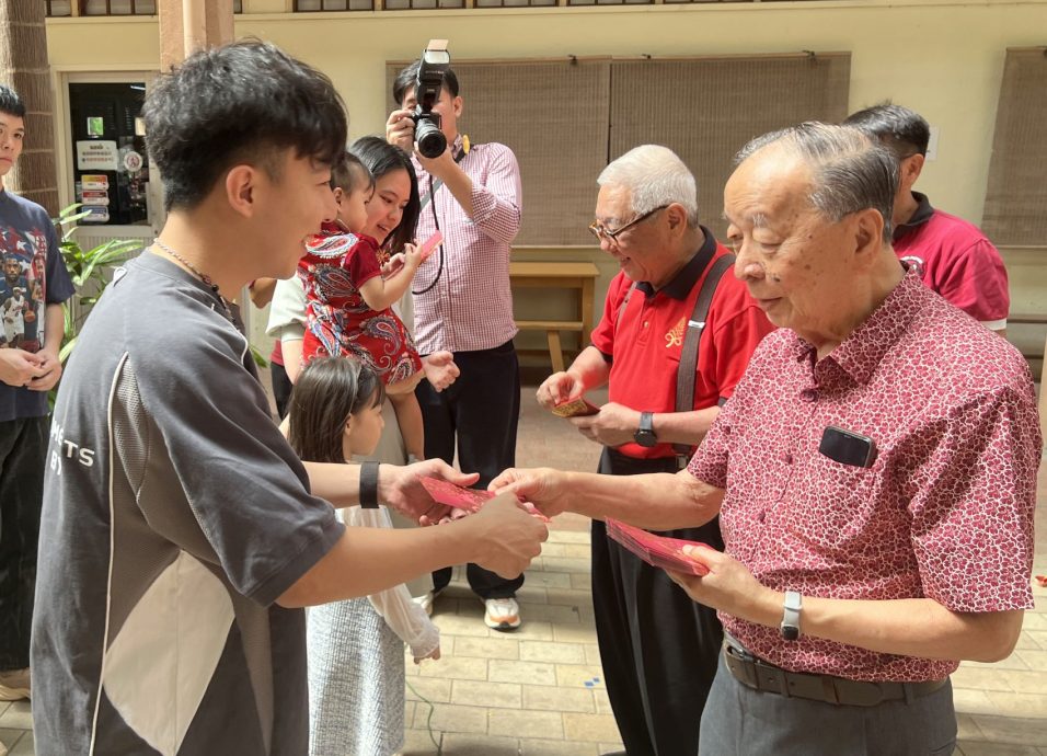 （古城第三版主文）颜广惠鼓励学子升学台湾·学习环境优良