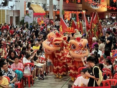 培二“蛇全十美”联欢晚会  文化表演精彩 春意浓