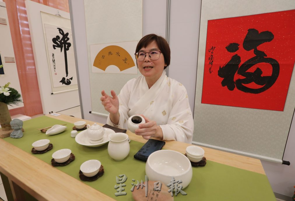 琴棋书画诗茶花香，佛教艺术精品新马寺法轮堂展出