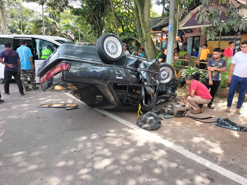 （已签发）柔：汽车失控驶入反向车道  酿成1死9轻伤