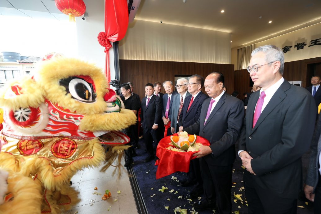 （早报头）大都会/巴生惠安泉港公会新大厦正式落成