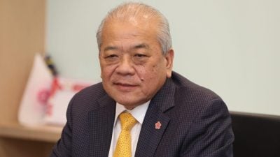 吴添泉：亲自移交意义重大   盼首相加码独中拨款