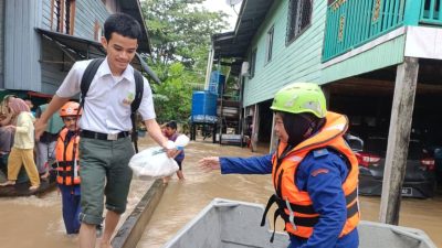 甘榜贡贡凌晨闪淹 民防队受召护送考生