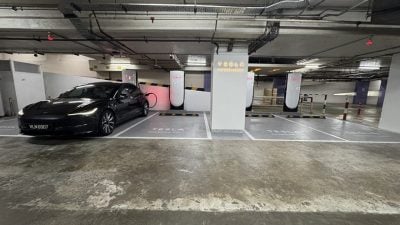 15分钟充满282公里电力 Tesla V4超级充电站进驻吉隆坡The Gardens Mall