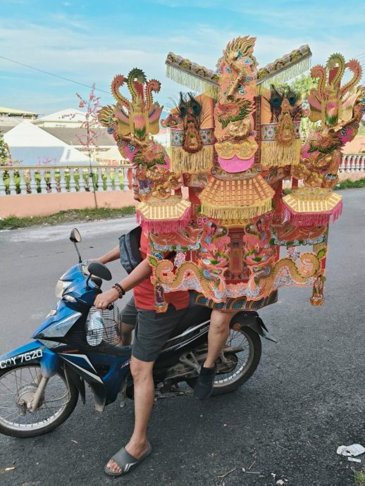 天公座年年加高，取步步高升好意头