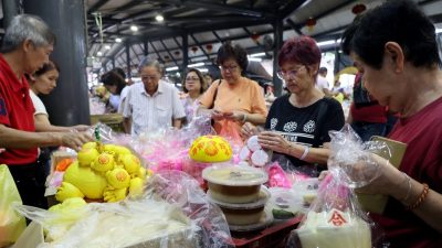 小贩嫌成本高难运载   灵SS2巴刹没卖甘蔗