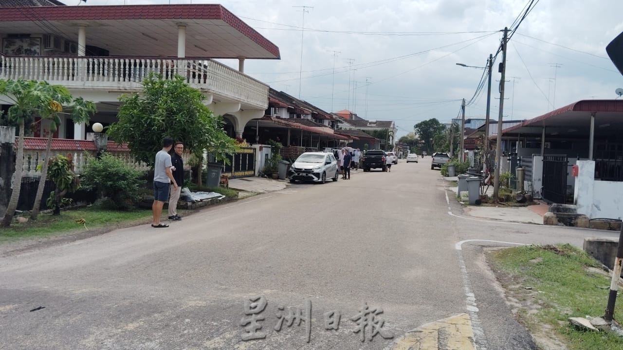 *已签发*柔：倾盆大雨 武吉甘蜜慕丽雅花园二路住家遭水入侵