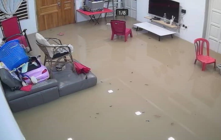 逾6小时长命雨酿祸 锡米山多区闪电水灾