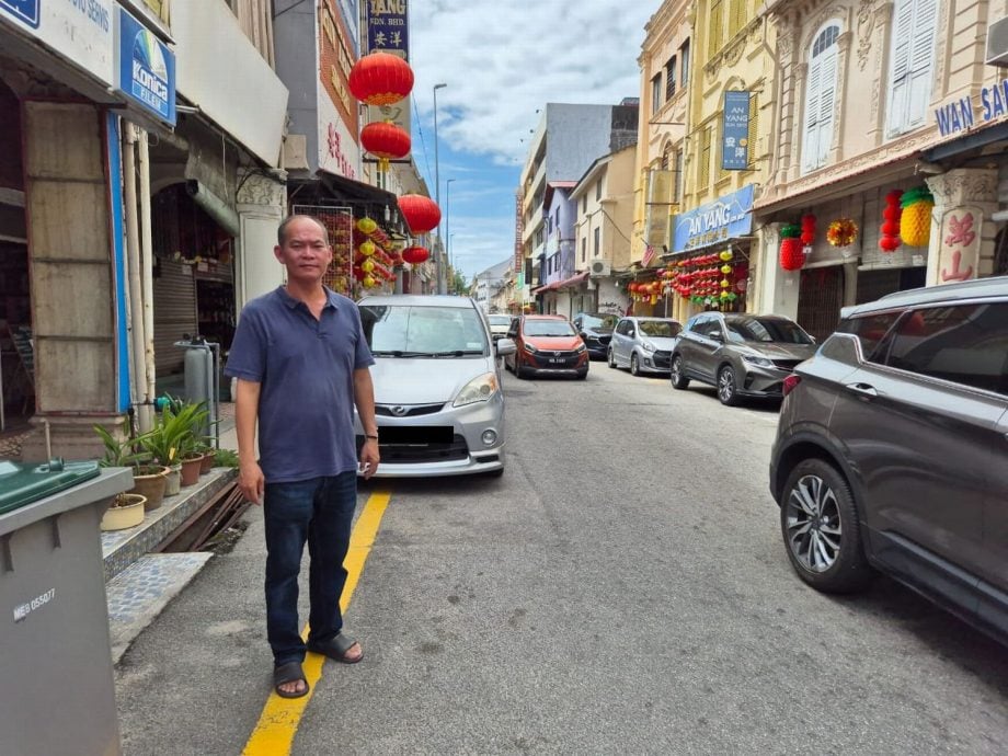 （古城封面主文）沉寂一两年，武牙拉也再发生掠夺案 游客遭掠夺脖子上的金项链