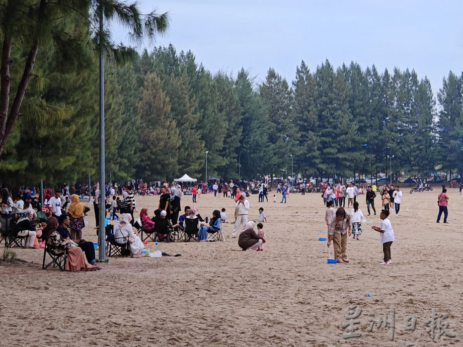 波德申海边禁露营引反弹，甲州海边无禁止露营包括丹绒端