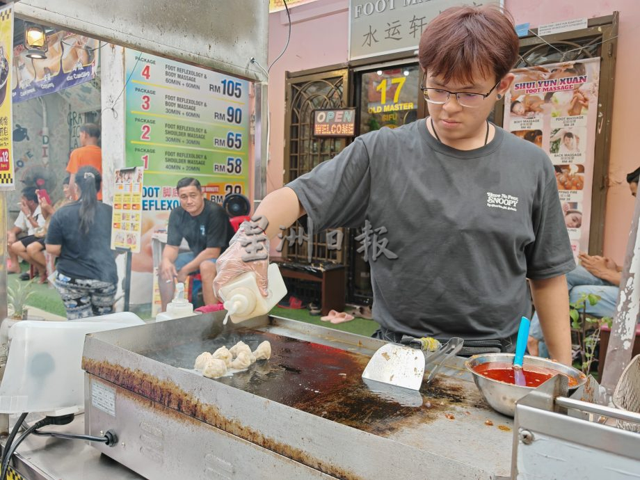 （古城第三版主文）颜天禄：鸡场街6天迎来25万人次访客，有信心新春期间达百万人次