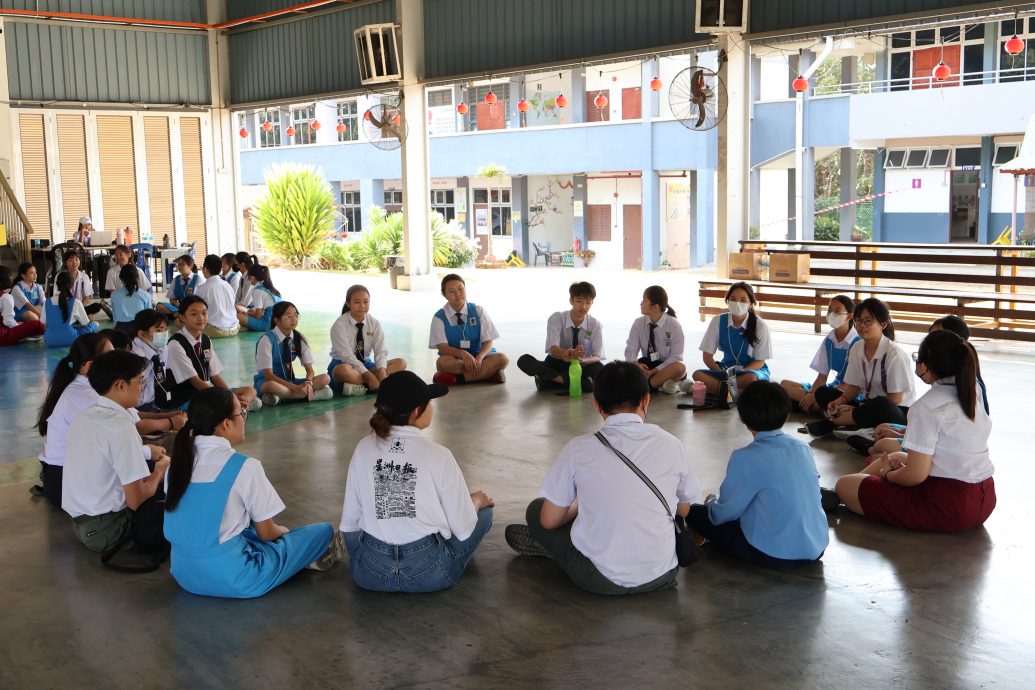 （古城第四版主文）邱培栋将办模拟国会，让学记优先参加当一天国会议员