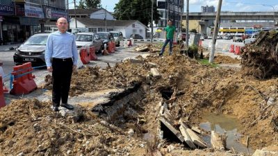 增北大街扩建道路  林立迎视察质量进度