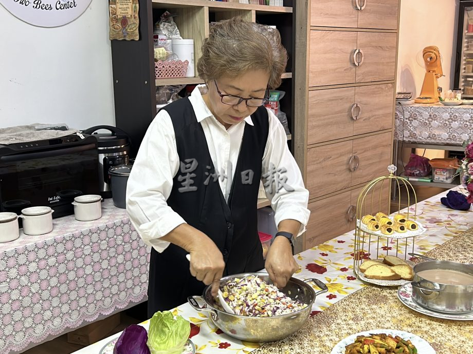 （刊期3月3日）私房好菜：健康从饮食开始 庄美美分享七彩杂粮饭