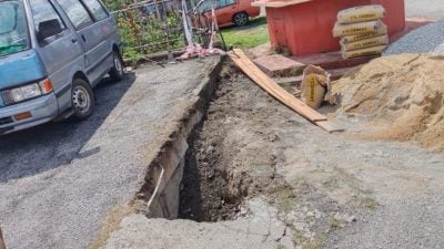 光前村凤山寺石板塌陷   市政局火速修复完工