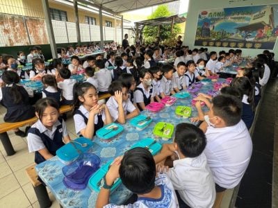 陈泳伽：推展爱心营养餐 . 助美公生均衡饮食