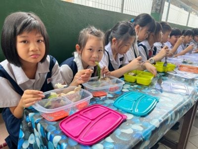 李开运：获得充足营养 . 均衡饮食 学生身心健康